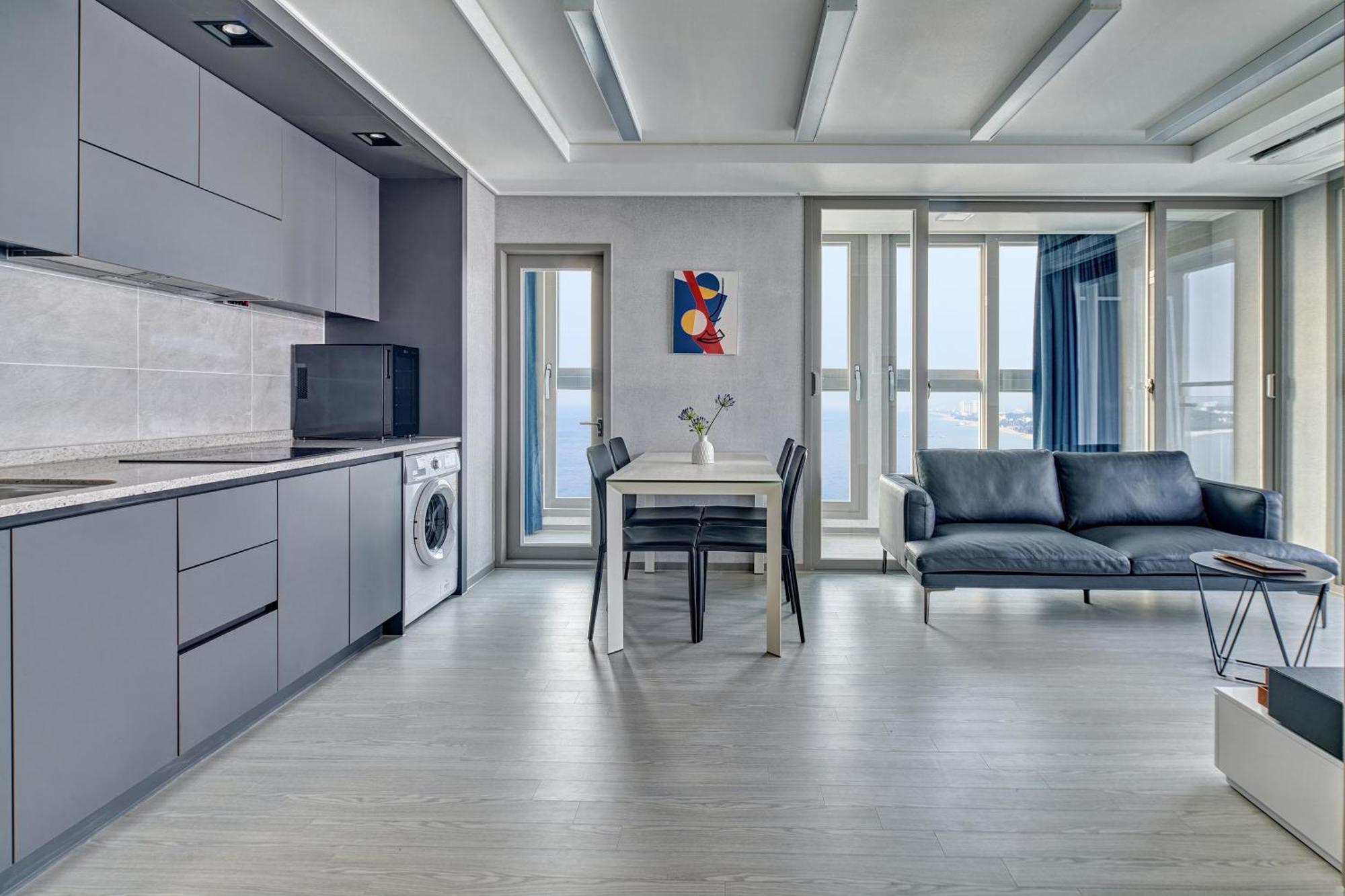 Gangneung Chonpines Ocean Suites Hotel Экстерьер фото
